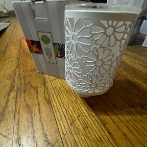 New Scentsy mini warmer